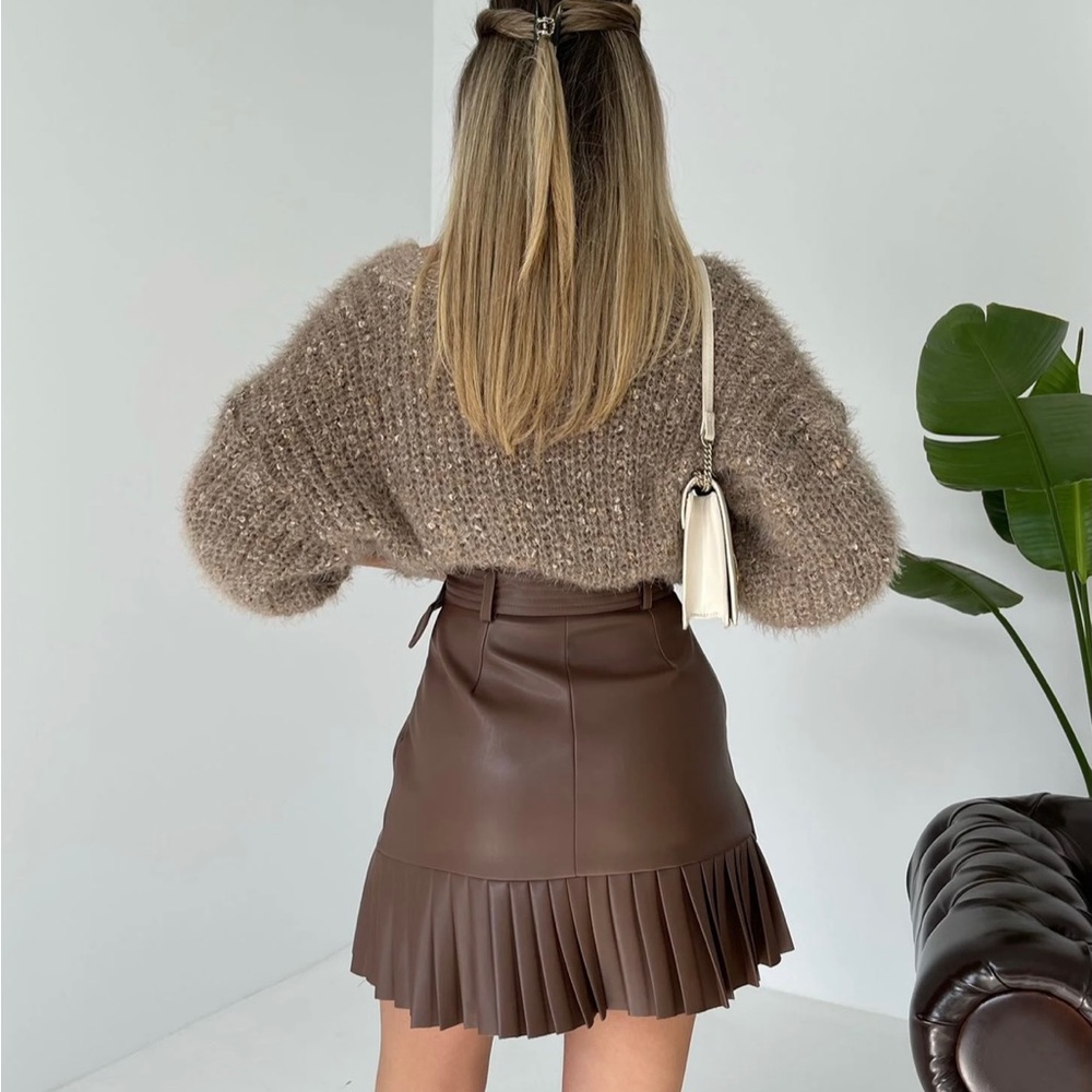 Leather skirt